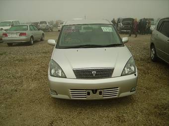 2000 Toyota Opa