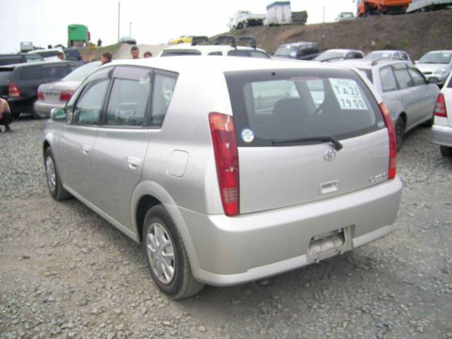 2000 Toyota Opa