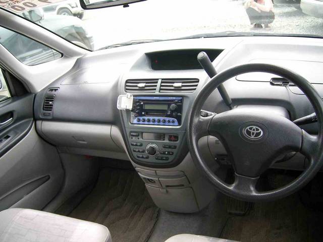 2000 Toyota Opa