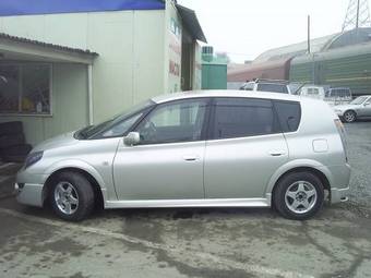 2000 Toyota Opa