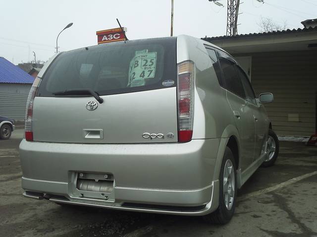 2000 Toyota Opa