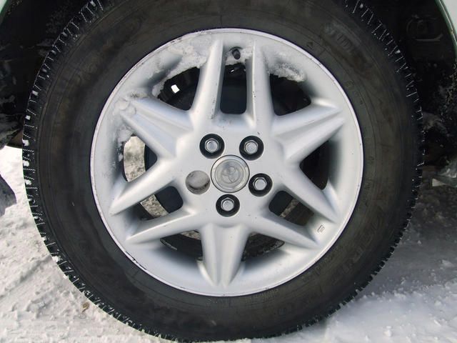2000 Toyota Opa