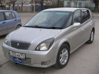 2000 Toyota Opa