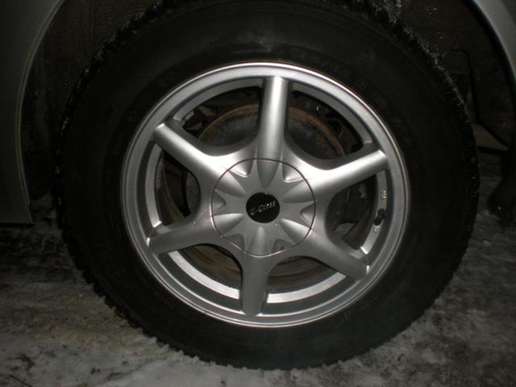 2000 Toyota Opa