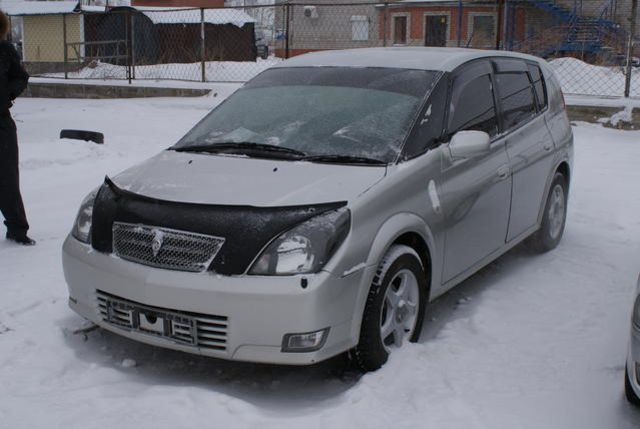 2000 Toyota Opa