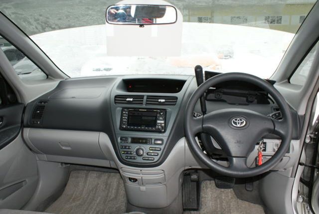 2000 Toyota Opa