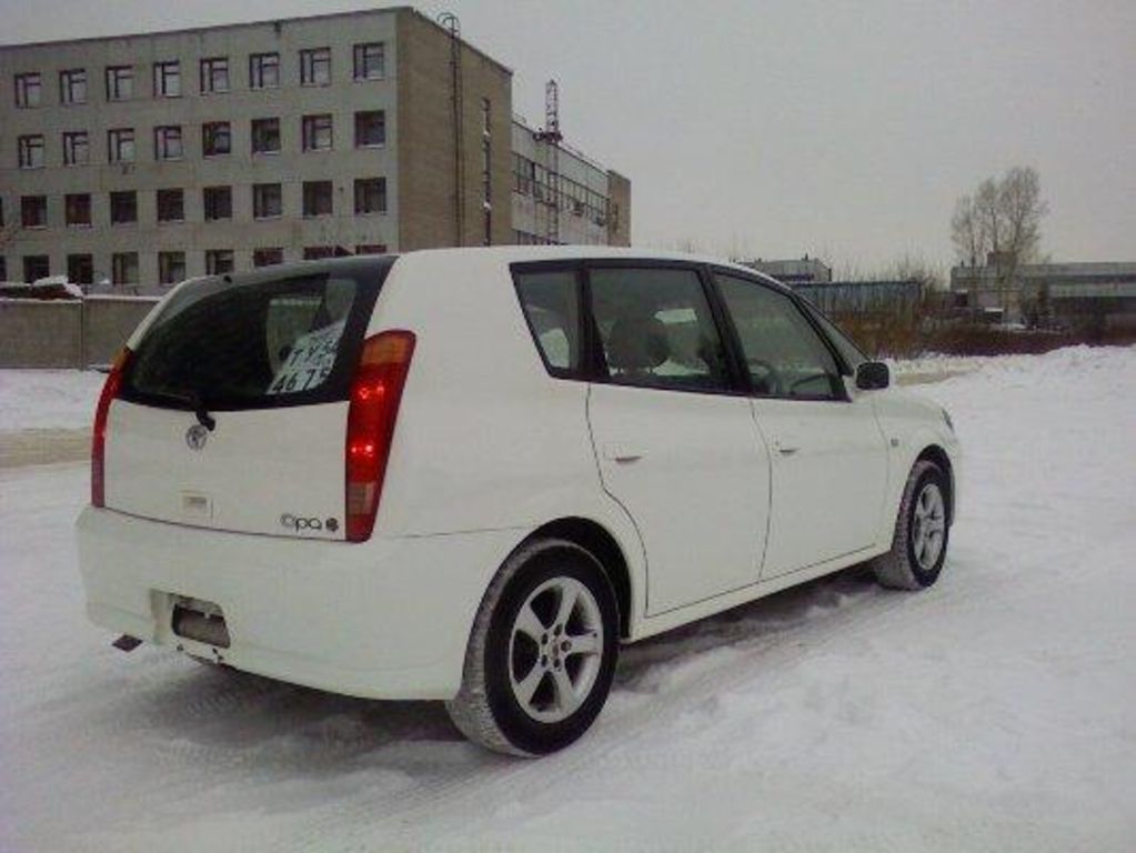 2000 Toyota Opa