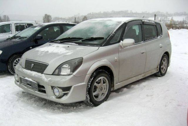 2000 Toyota Opa