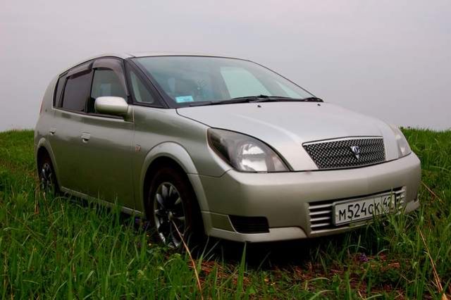 2000 Toyota Opa