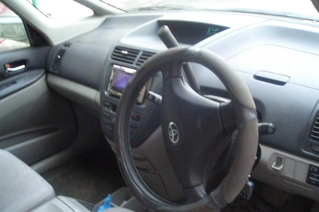 2000 Toyota Opa