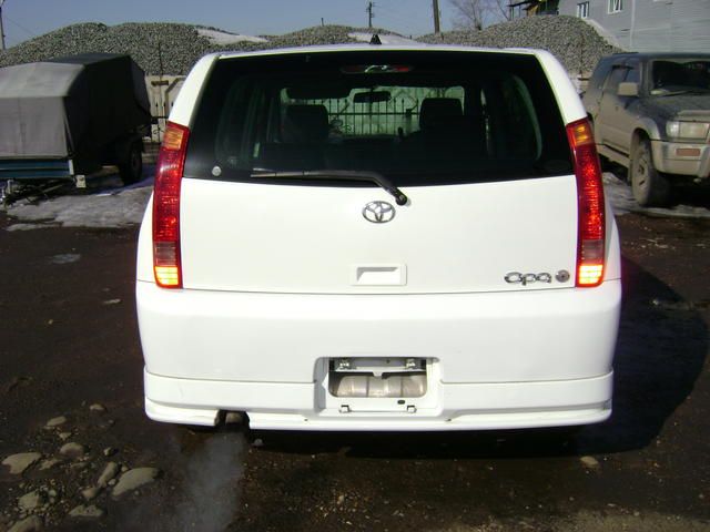 2000 Toyota Opa