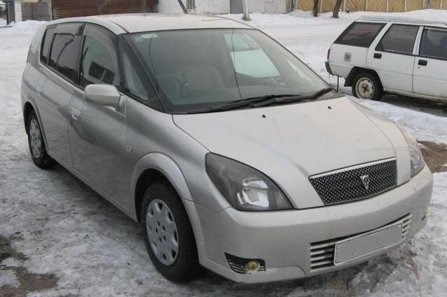 2000 Toyota Opa