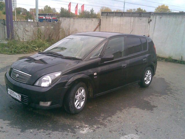 2000 Toyota Opa