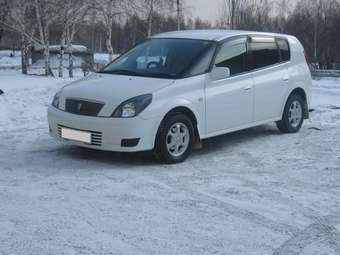 2000 Toyota Opa
