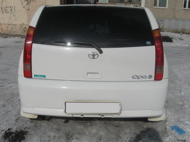 2000 Toyota Opa