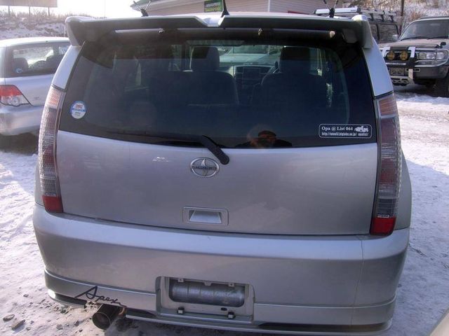 2000 Toyota Opa