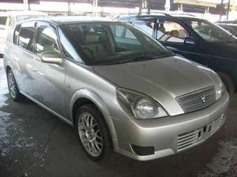 2000 Toyota Opa