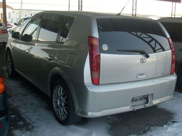 2000 Toyota Opa