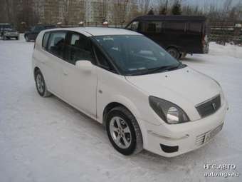 2000 Toyota Opa