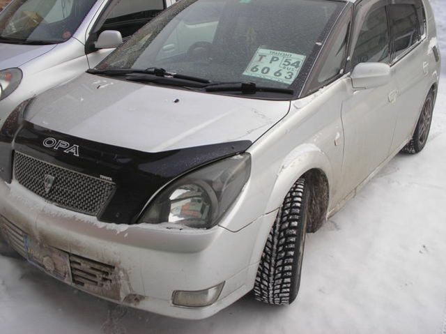 2000 Toyota Opa