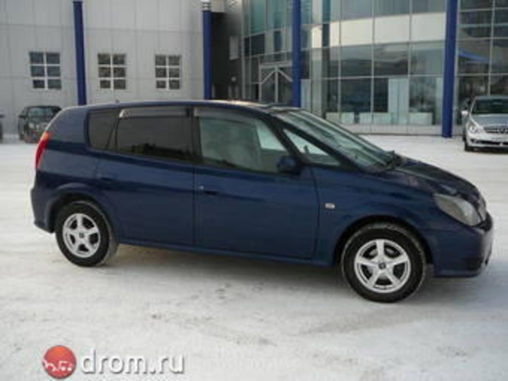 2000 Toyota Opa