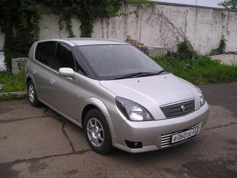 2000 Toyota Opa