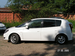2000 Toyota Opa Pictures