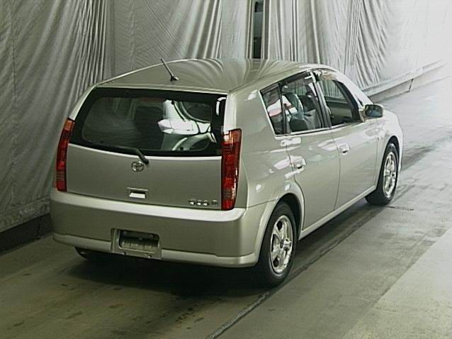 2000 Toyota Opa Pictures