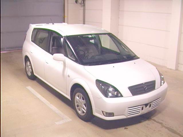 2000 Toyota Opa Pics