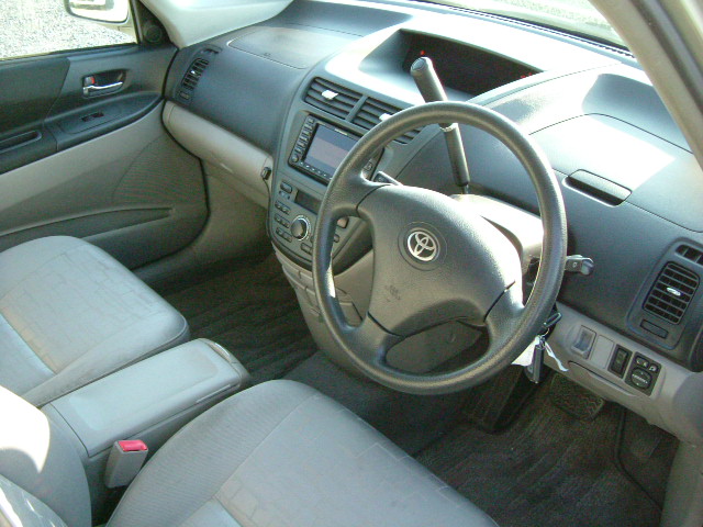 2000 Toyota Opa Photos