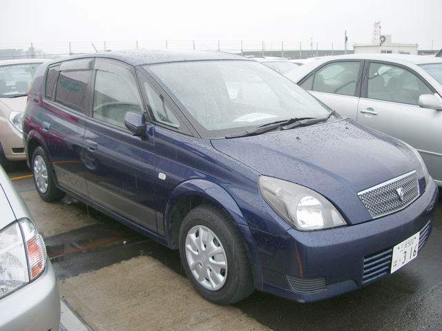 2000 Toyota Opa Pictures