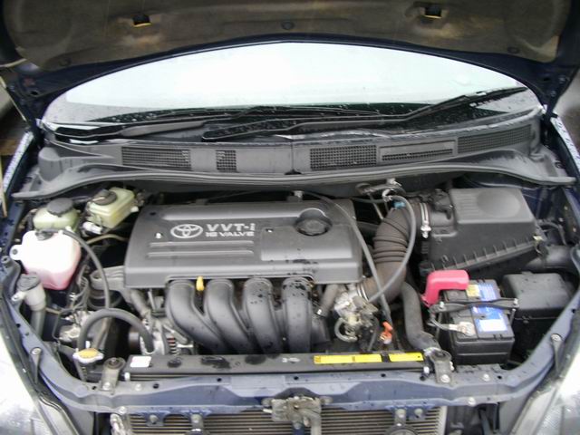 2000 Toyota Opa Pictures