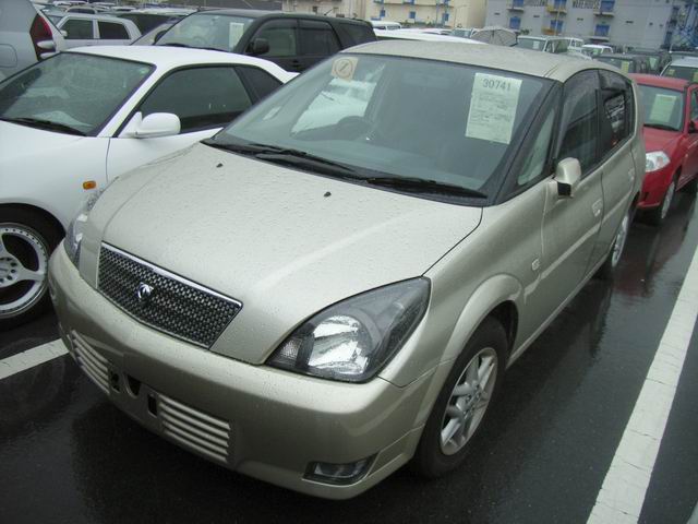 2000 Toyota Opa Pics