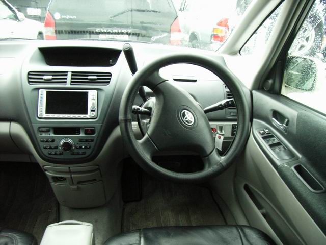 2000 Toyota Opa Photos