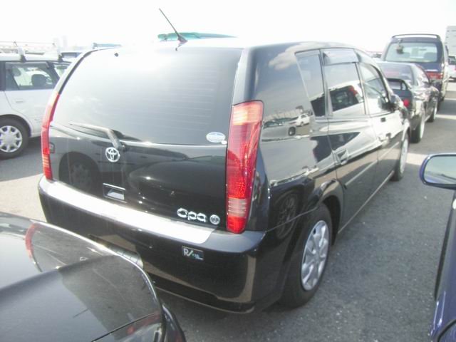 2000 Toyota Opa Photos
