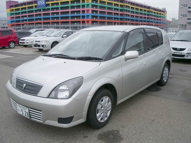 2000 Toyota Opa Photos