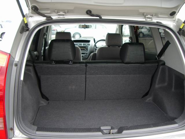 2000 Toyota Opa Photos