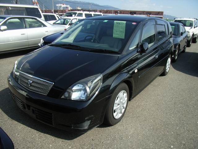 2000 Toyota Opa Pictures