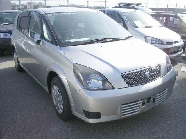 2000 Toyota Opa Photos