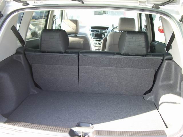 2000 Toyota Opa Pictures