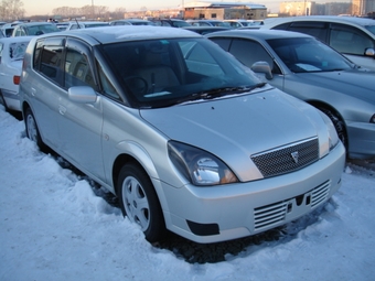 2000 Toyota Opa