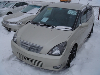 2000 Toyota Opa