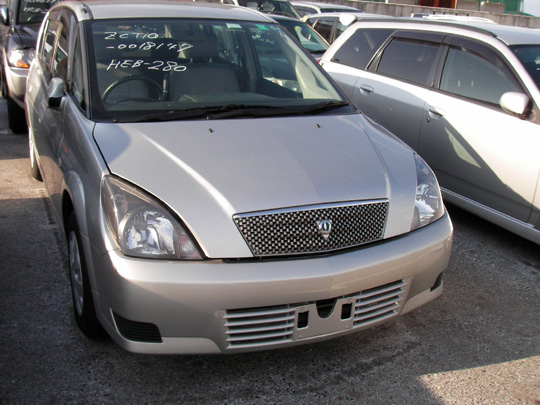 2000 Toyota Opa Pictures