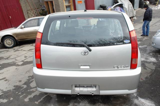 2000 Toyota Opa Photos