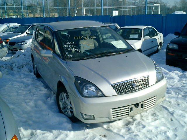 2000 Toyota Opa Pictures