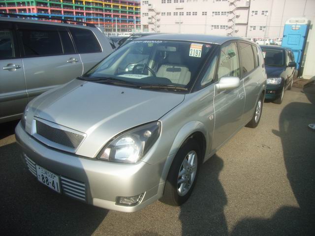 2000 Toyota Opa Images