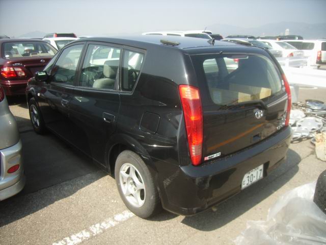 2000 Toyota Opa Images