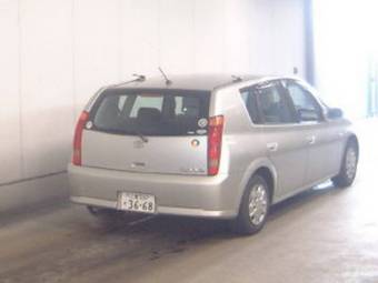 2000 Toyota Opa Pics