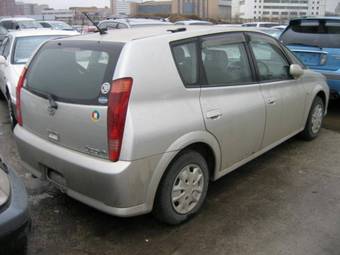 2000 Toyota Opa Photos