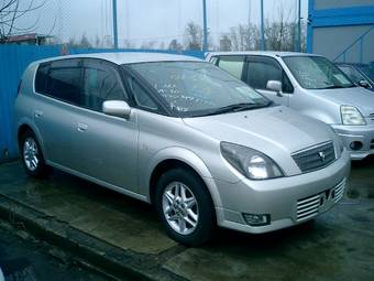 2000 Toyota Opa Photos